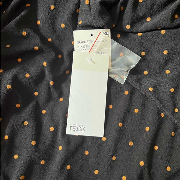 Nordstrom Rack Women's Top. Black W/ Rust Polka Dots. 3/4 Sleeves. Size 1X - Picture 2 of 9